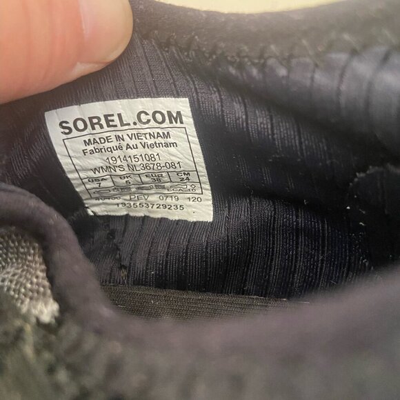 Women's Sorel Kinetic Sneaker Women's 7 Black Gray Sporty Athletic Athleisure - Picture 8 of 10